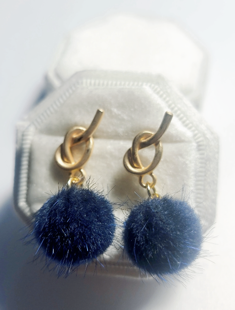 Fashion Earrings with silver post